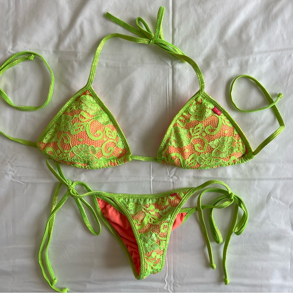 Chynna Dolls Rome: Micro Swimsuit Bikini Top & Bottom Set in Salmon / Neon Green - Picture 3 of 5